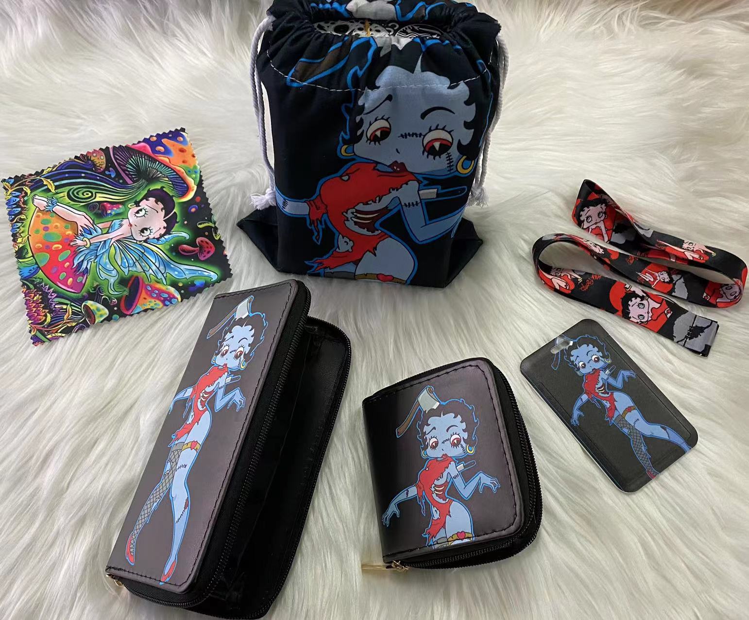 Betty Boop purse gift Set (Bags/Purse/Card Holder/Lanyard/Cleaning Cloth)