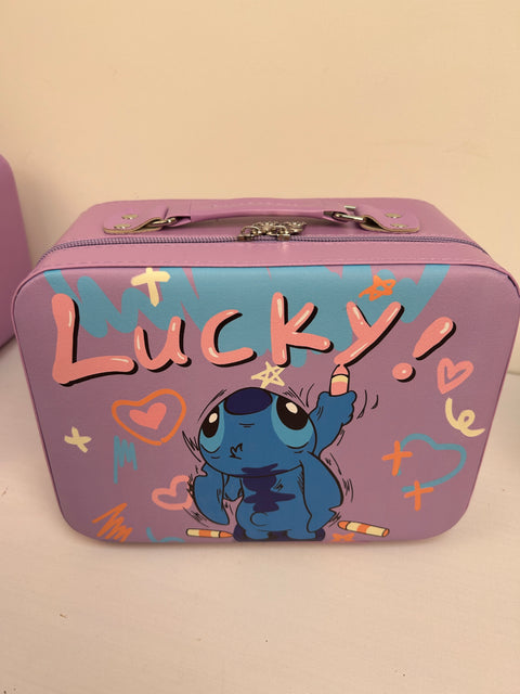 Cute gift box（1 suitcase + 9 random items）