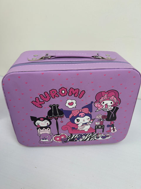 Cute gift box（1 suitcase + 9 random items）