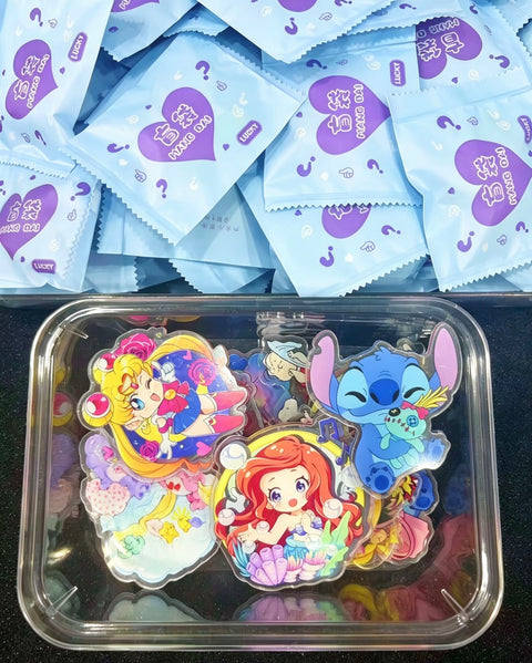 Charms/doll/beads/bottle/shoes 10 Blind Bag (get at least 15)