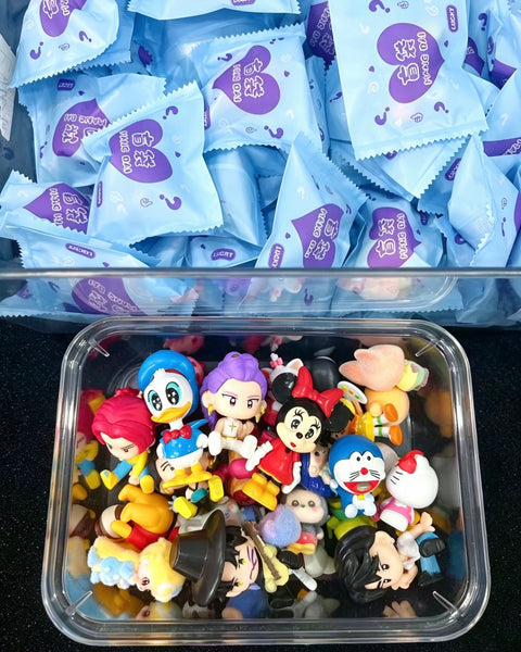 Charms/doll/beads/bottle/shoes 10 Blind Bag (get at least 15)