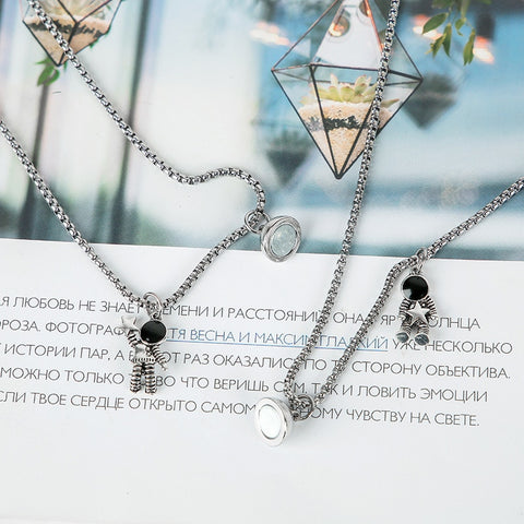 🔥Cute Astronauts Magnet Attraction Necklace